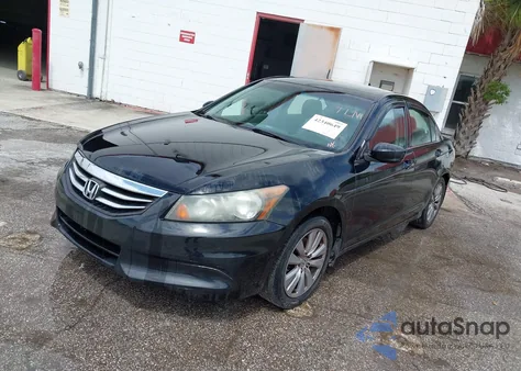 2011 Honda Accord 2.4 Ex из США, поврежденный, VIN 1HGCP2E7XBA106304